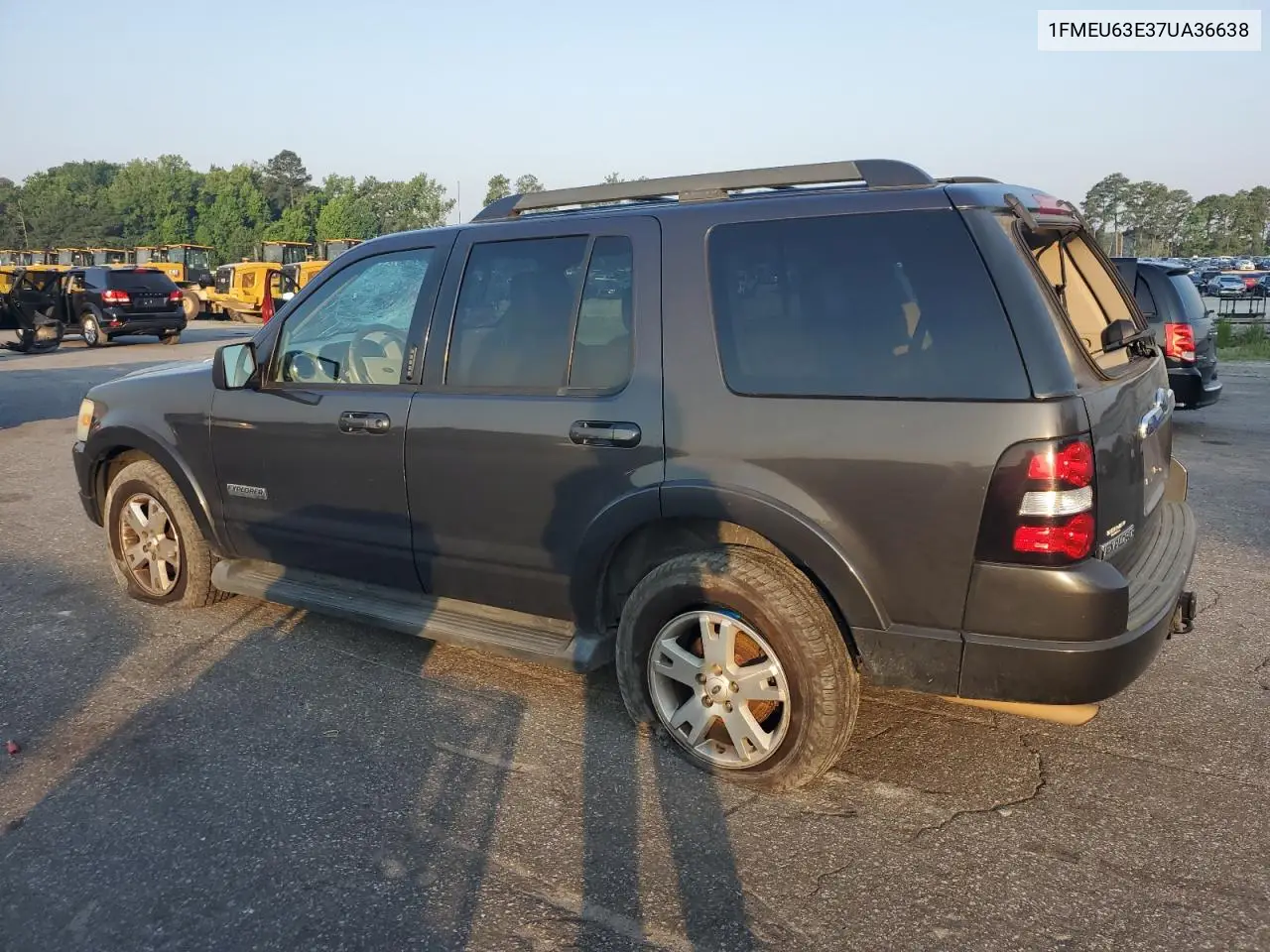 2007 Ford Explorer Xlt VIN: 1FMEU63E37UA36638 Lot: 61626405