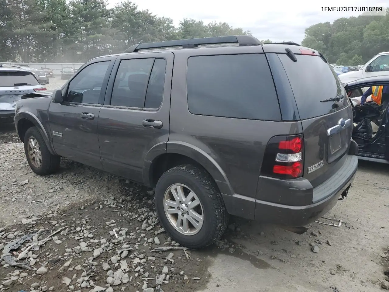 2007 Ford Explorer Xlt VIN: 1FMEU73E17UB18289 Lot: 62750635