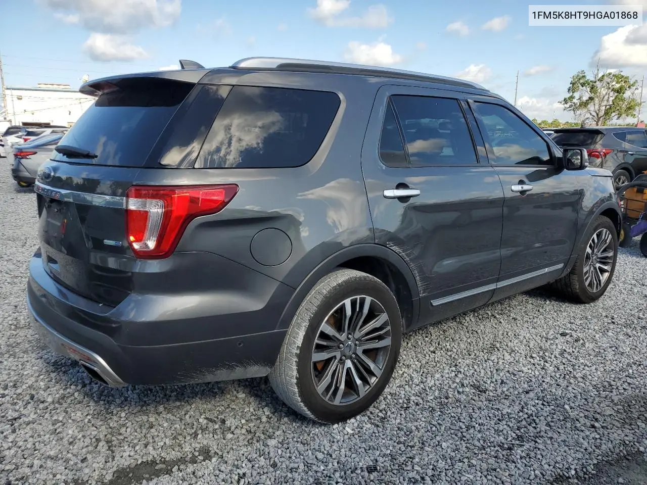 2017 Ford Explorer Platinum VIN: 1FM5K8HT9HGA01868 Lot: 56565135