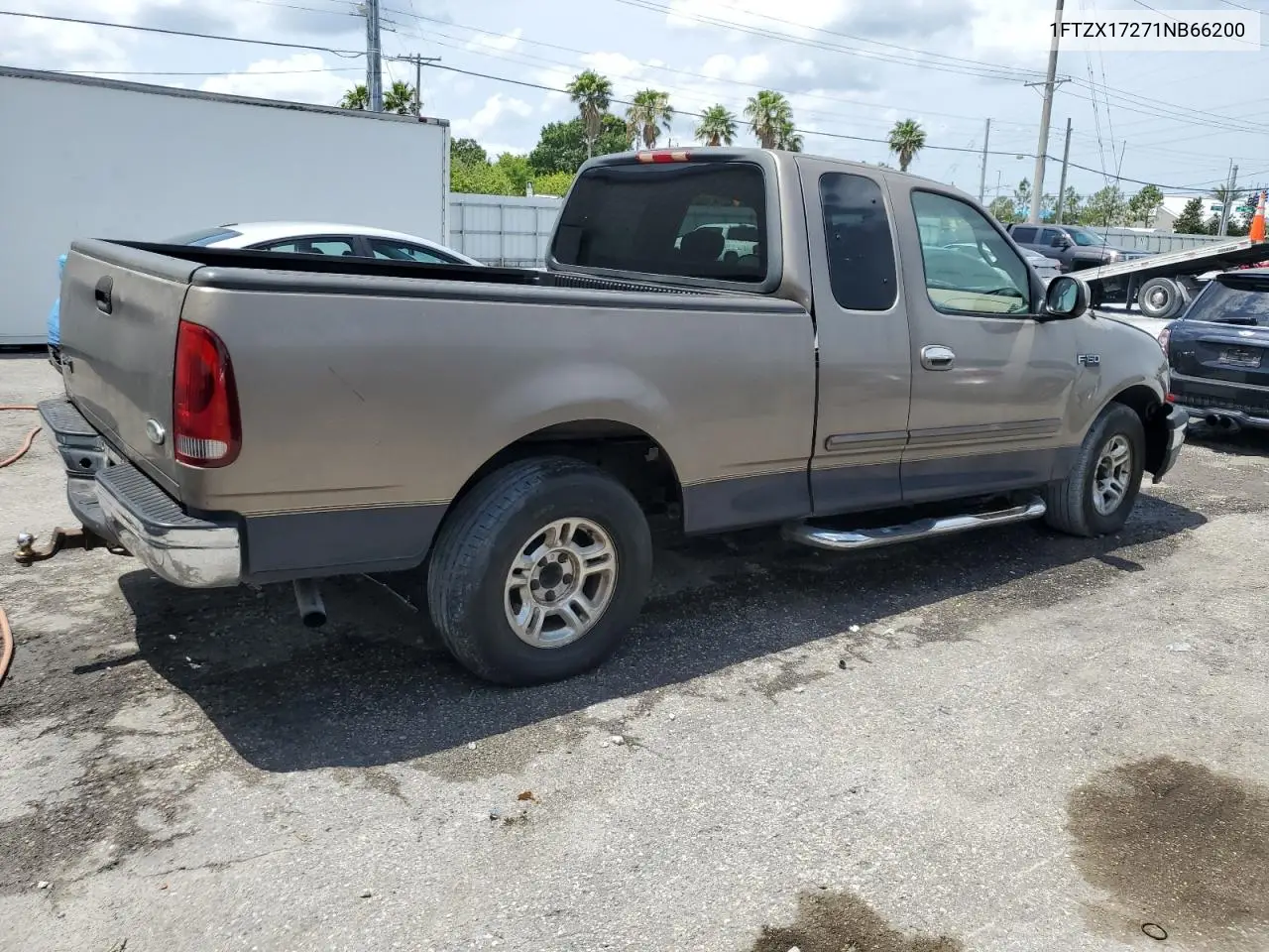 2001 Ford F150 VIN: 1FTZX17271NB66200 Lot: 56003825