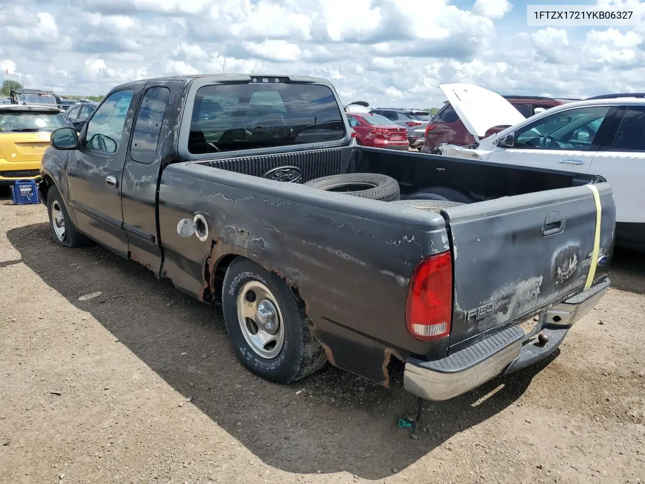 2001 Ford F150 VIN: 1FTZX1721YKB06327 Lot: 62751615