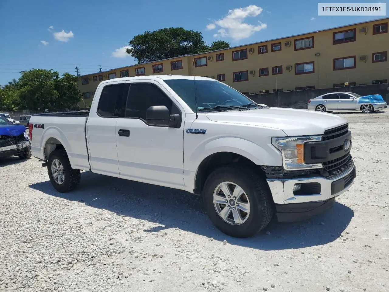 2018 Ford F150 Super Cab VIN: 1FTFX1E54JKD38491 Lot: 56364285