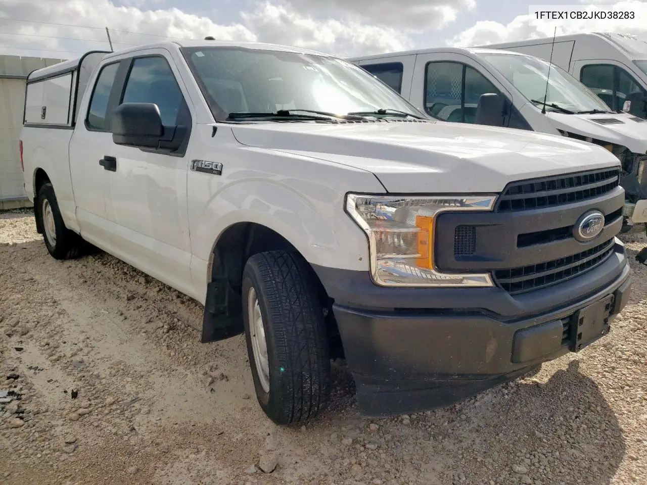 2018 Ford F150 Super Cab VIN: 1FTEX1CB2JKD38283 Lot: 61363305