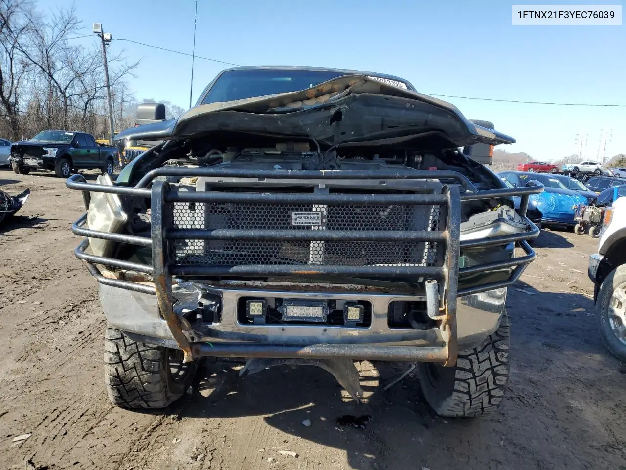 2000 Ford F250 Super Duty VIN: 1FTNX21F3YEC76039 Lot: 45083395