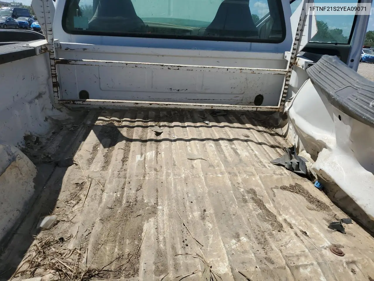 2000 Ford F250 Super Duty VIN: 1FTNF21S2YEA09071 Lot: 55629605
