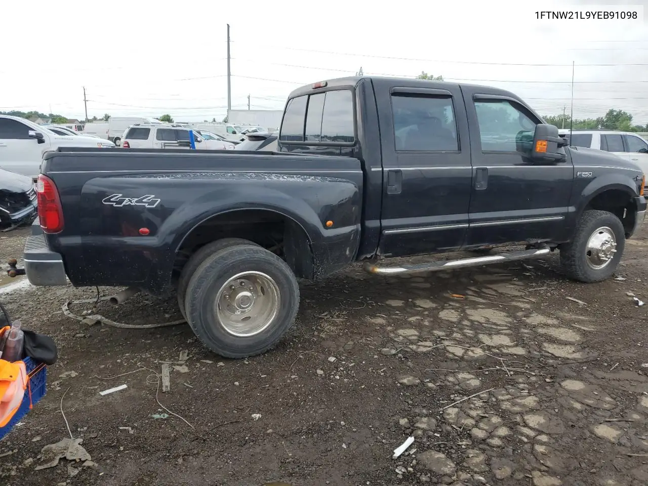 2000 Ford F250 Super Duty VIN: 1FTNW21L9YEB91098 Lot: 62440135