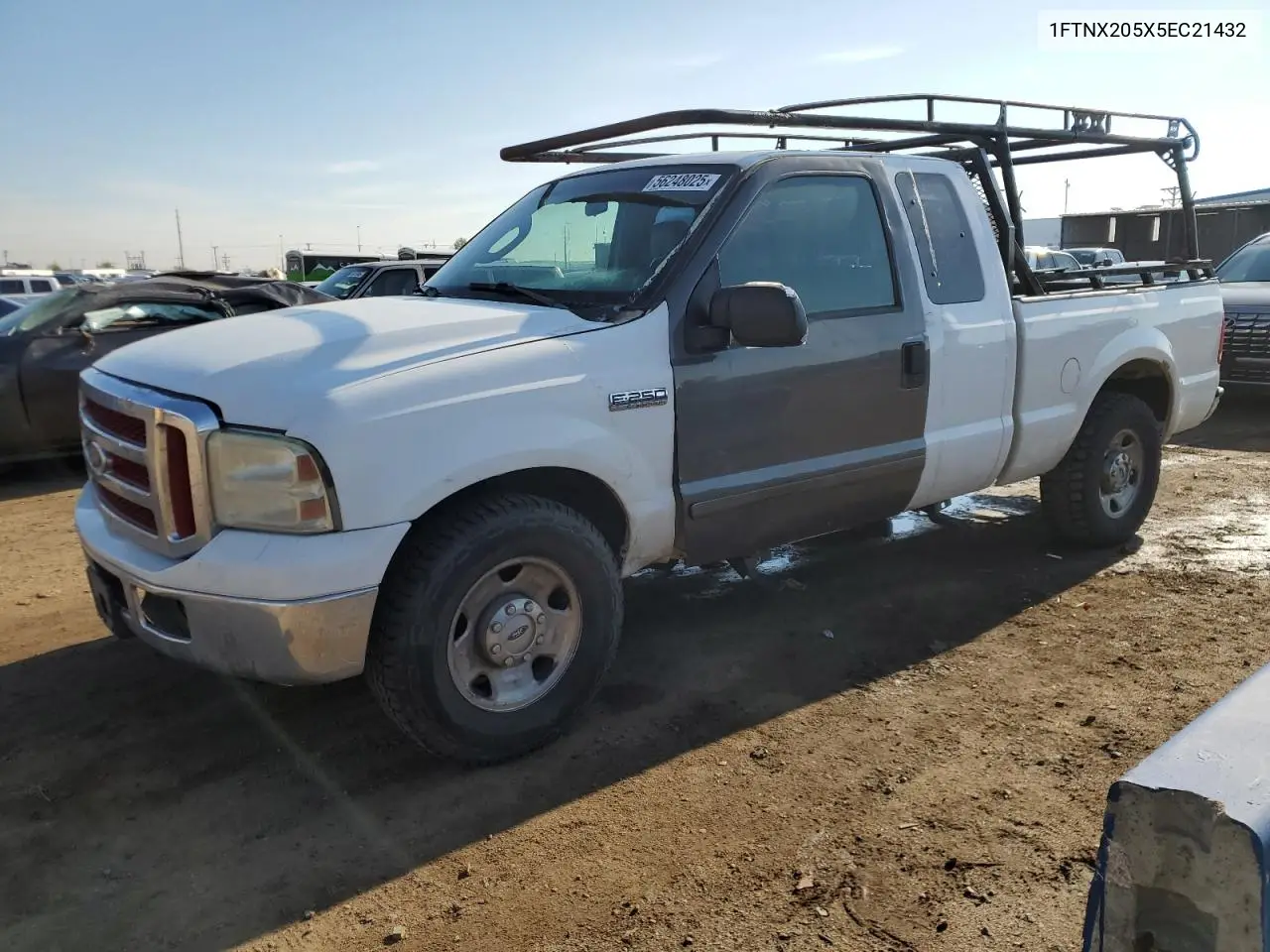 2005 Ford F250 Super Duty VIN: 1FTNX205X5EC21432 Lot: 56248025