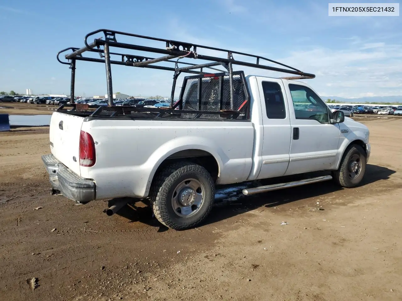 2005 Ford F250 Super Duty VIN: 1FTNX205X5EC21432 Lot: 56248025