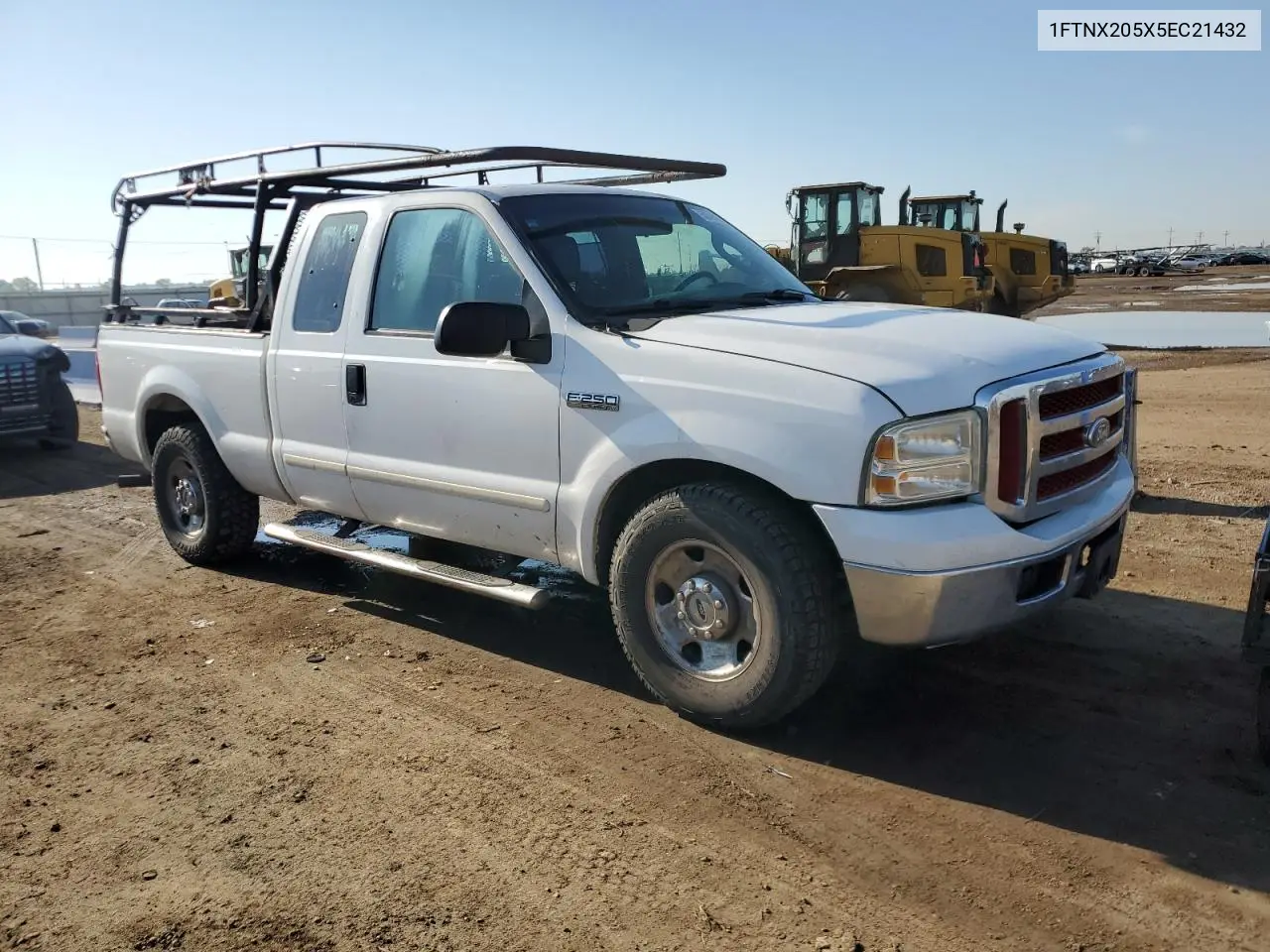 2005 Ford F250 Super Duty VIN: 1FTNX205X5EC21432 Lot: 56248025