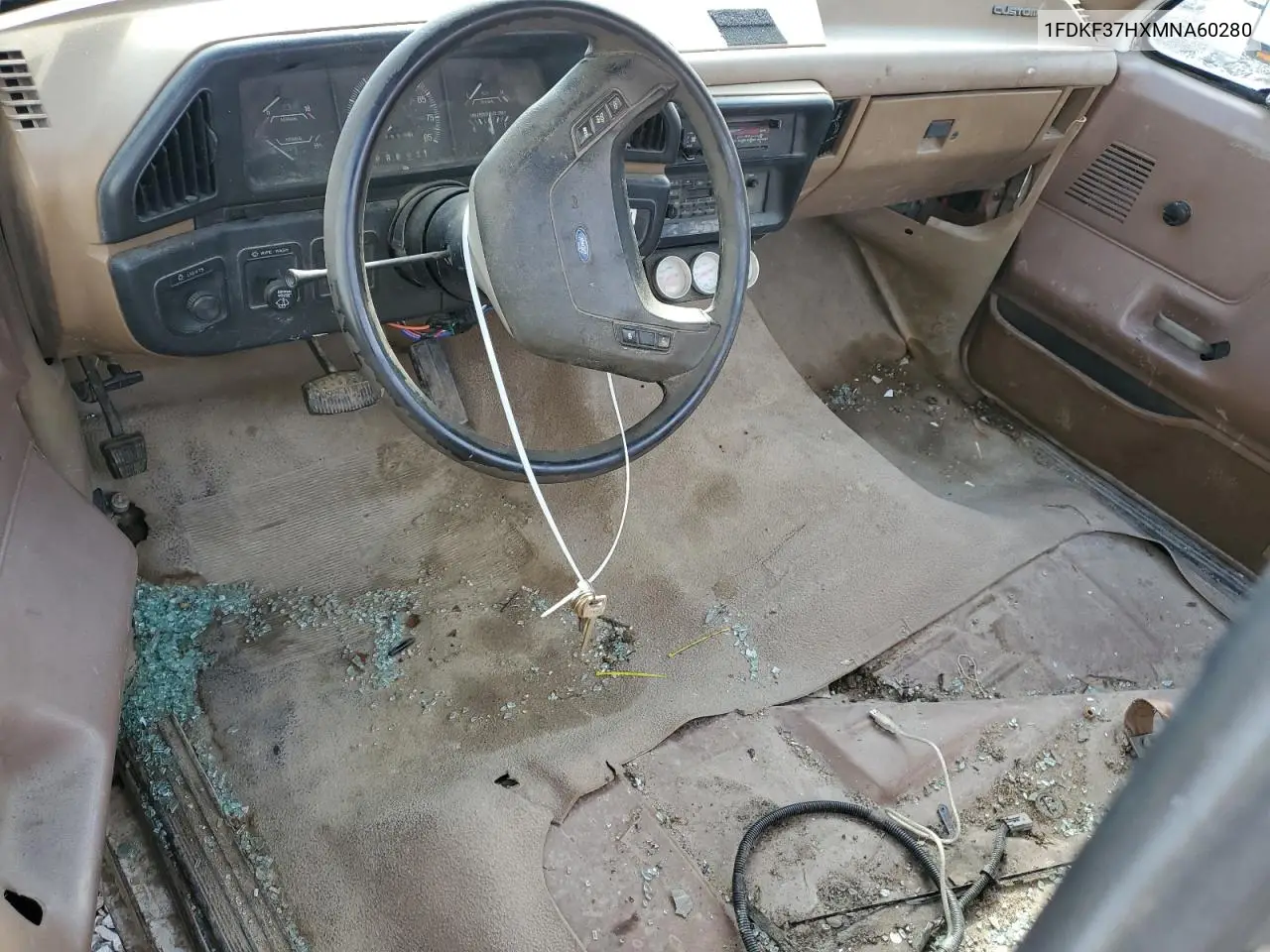 1991 Ford F350 VIN: 1FDKF37HXMNA60280 Lot: 56526745