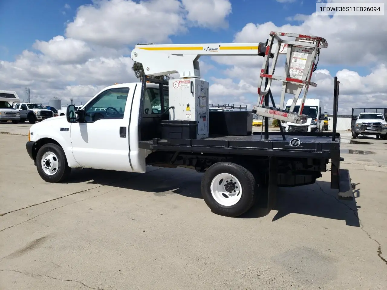 2001 Ford F350 Super Duty VIN: 1FDWF36S11EB26094 Lot: 56852115