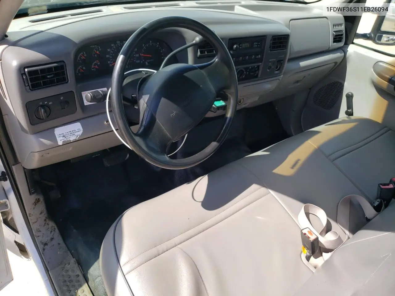 2001 Ford F350 Super Duty VIN: 1FDWF36S11EB26094 Lot: 56852115