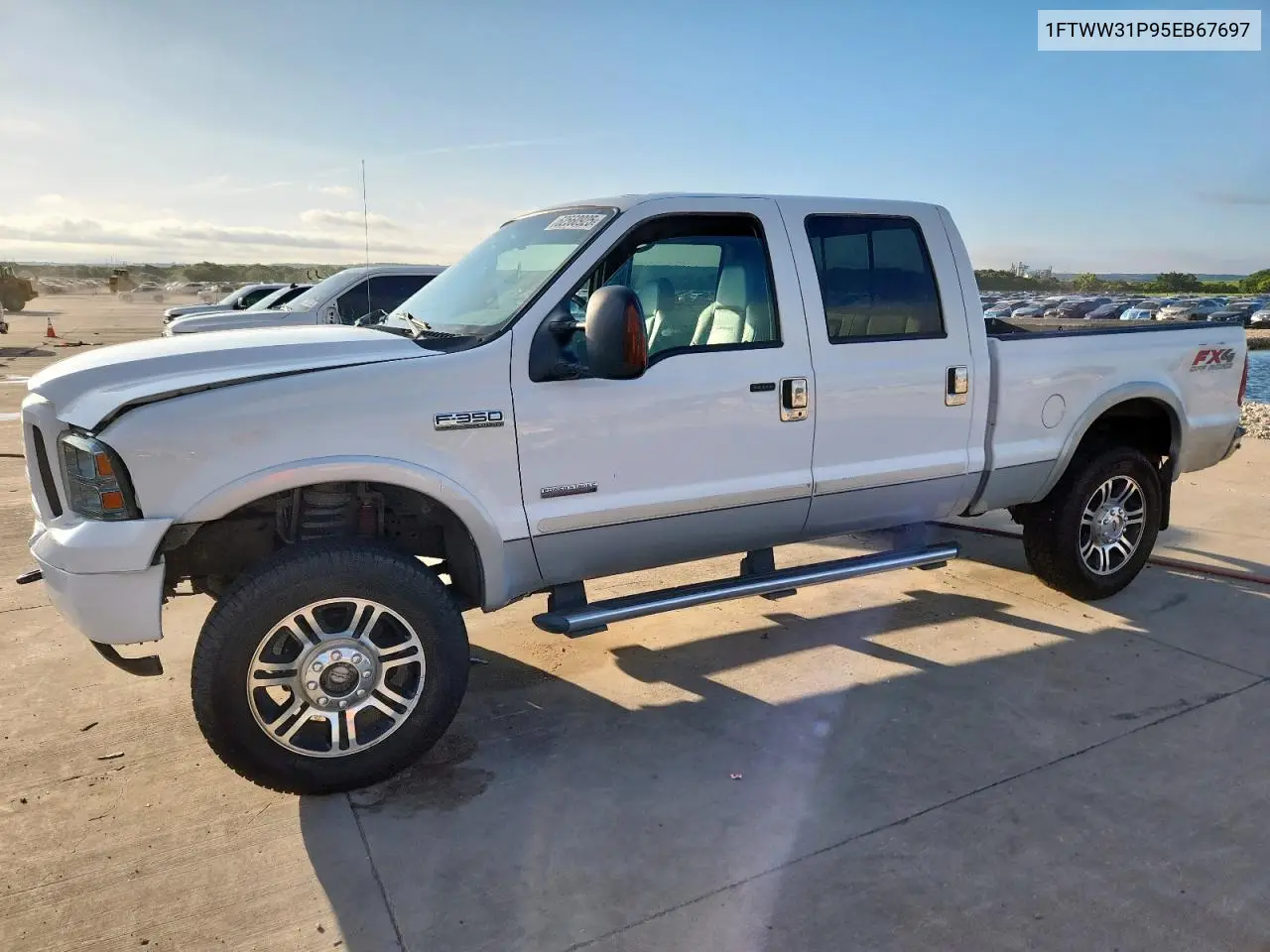 2005 Ford F350 Srw Super Duty VIN: 1FTWW31P95EB67697 Lot: 62560925