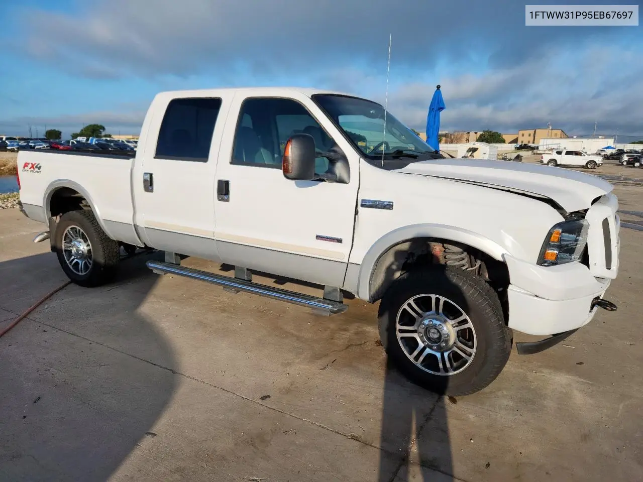 2005 Ford F350 Srw Super Duty VIN: 1FTWW31P95EB67697 Lot: 62560925