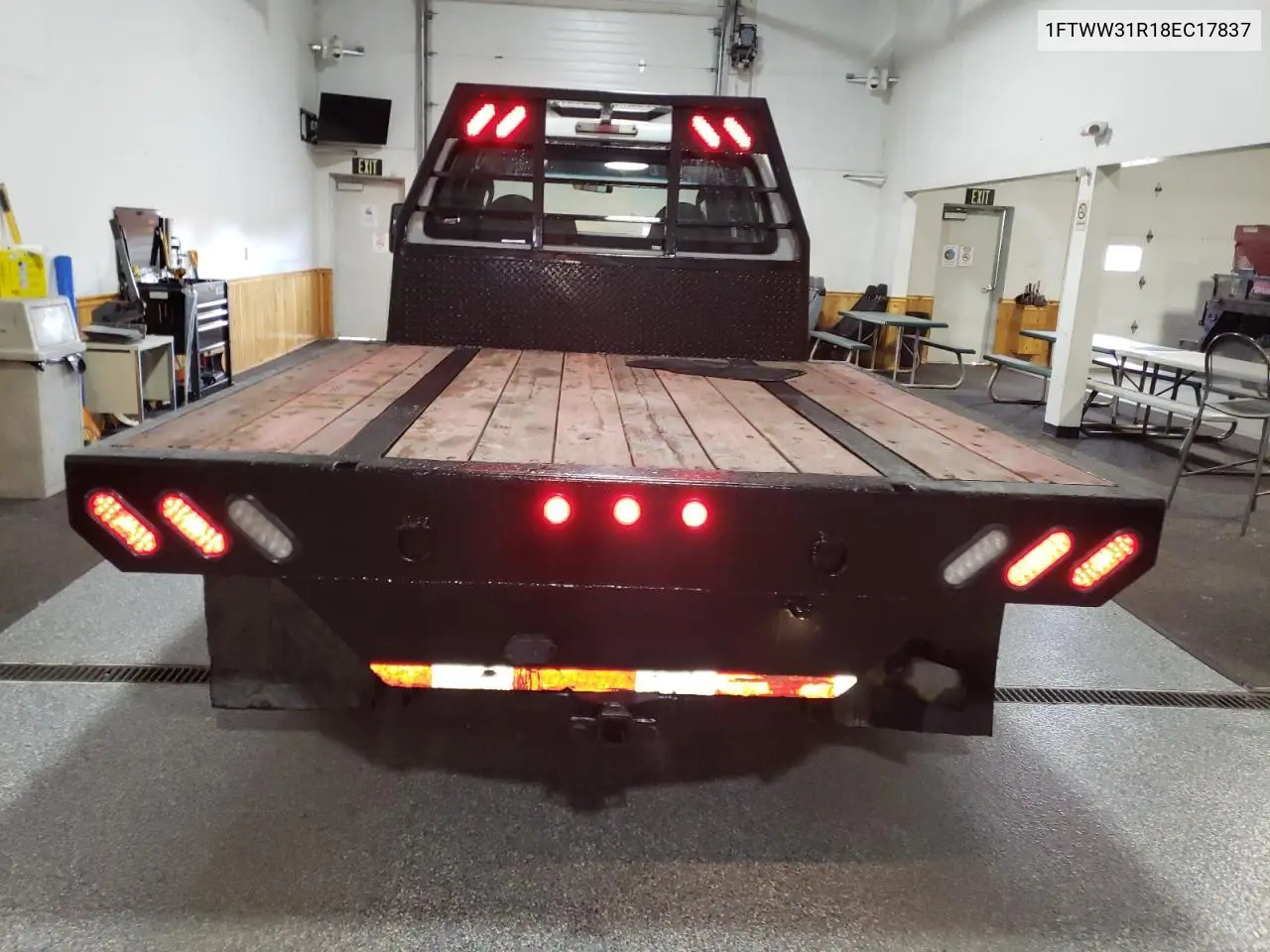 2008 Ford F350 Srw Super Duty VIN: 1FTWW31R18EC17837 Lot: 63121785