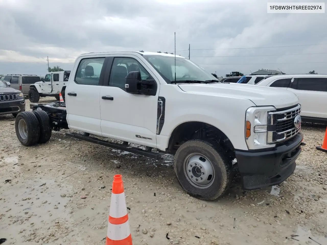 2024 Ford F350 Super Duty VIN: 1FD8W3HT6REE02974 Lot: 55772355