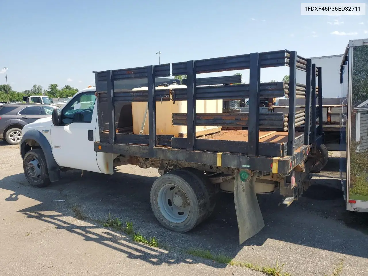 2006 Ford F450 Super Duty VIN: 1FDXF46P36ED32711 Lot: 63218415