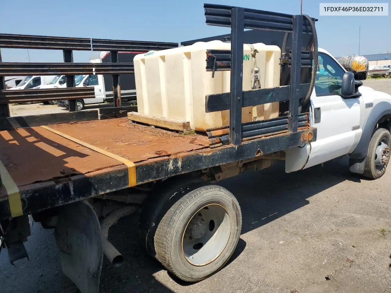 2006 Ford F450 Super Duty VIN: 1FDXF46P36ED32711 Lot: 63218415