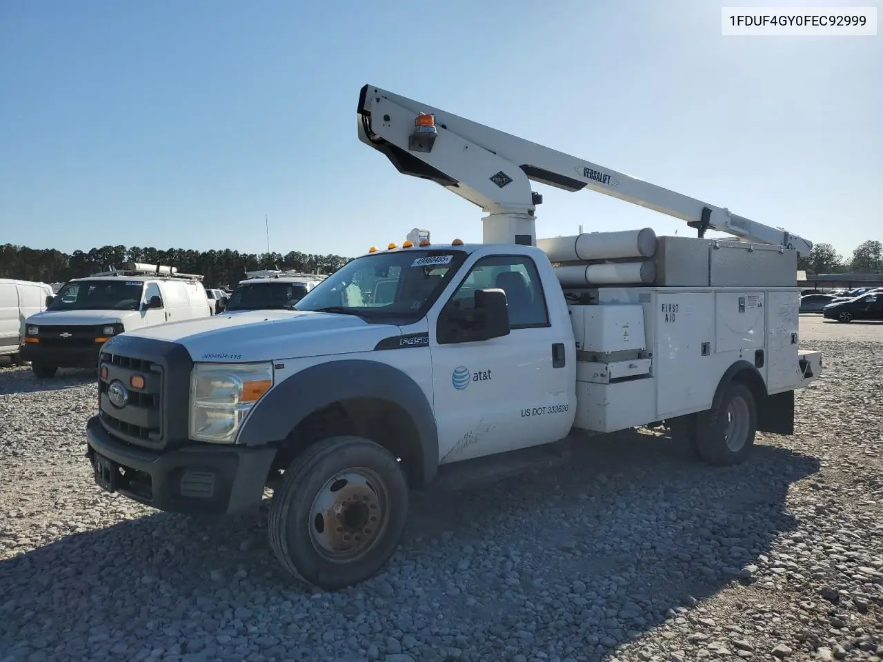 2015 Ford F450 Super Duty Bucket Truck VIN: 1FDUF4GY0FEC92999 Lot: 49860485