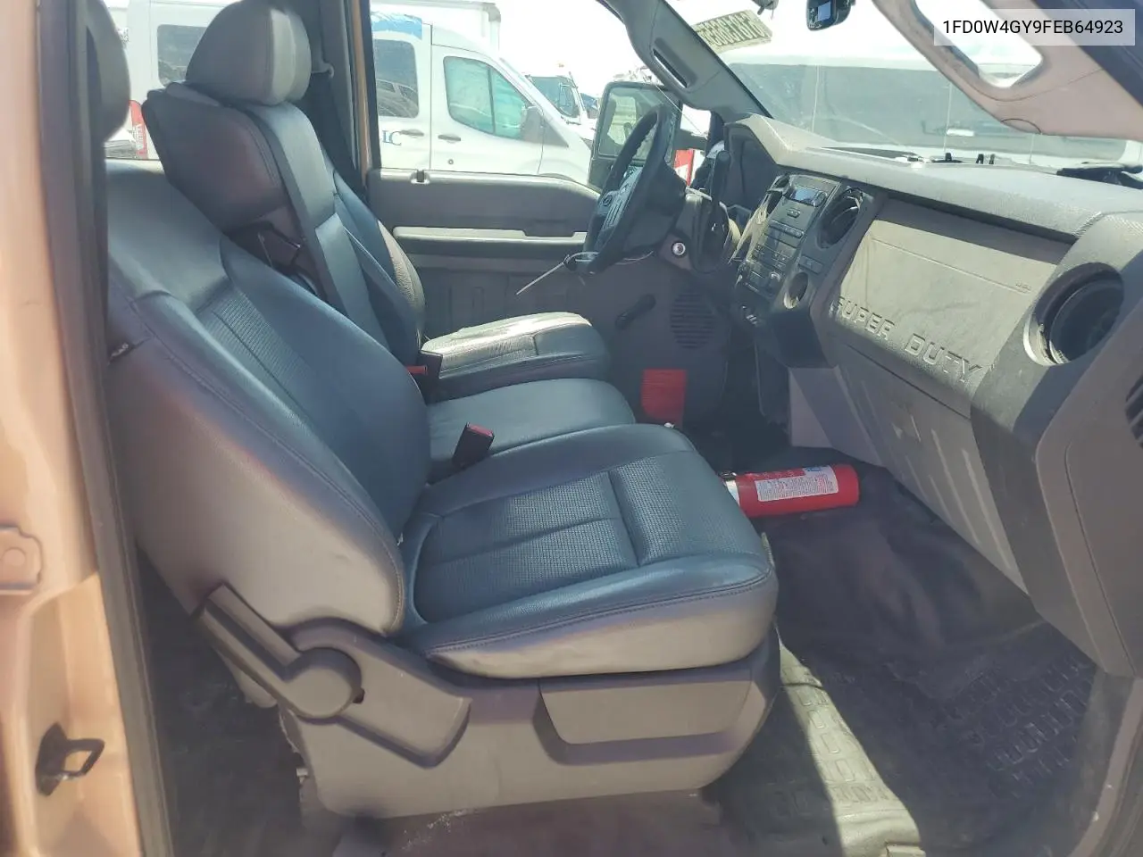 2015 Ford F450 Super Duty VIN: 1FD0W4GY9FEB64923 Lot: 61813665
