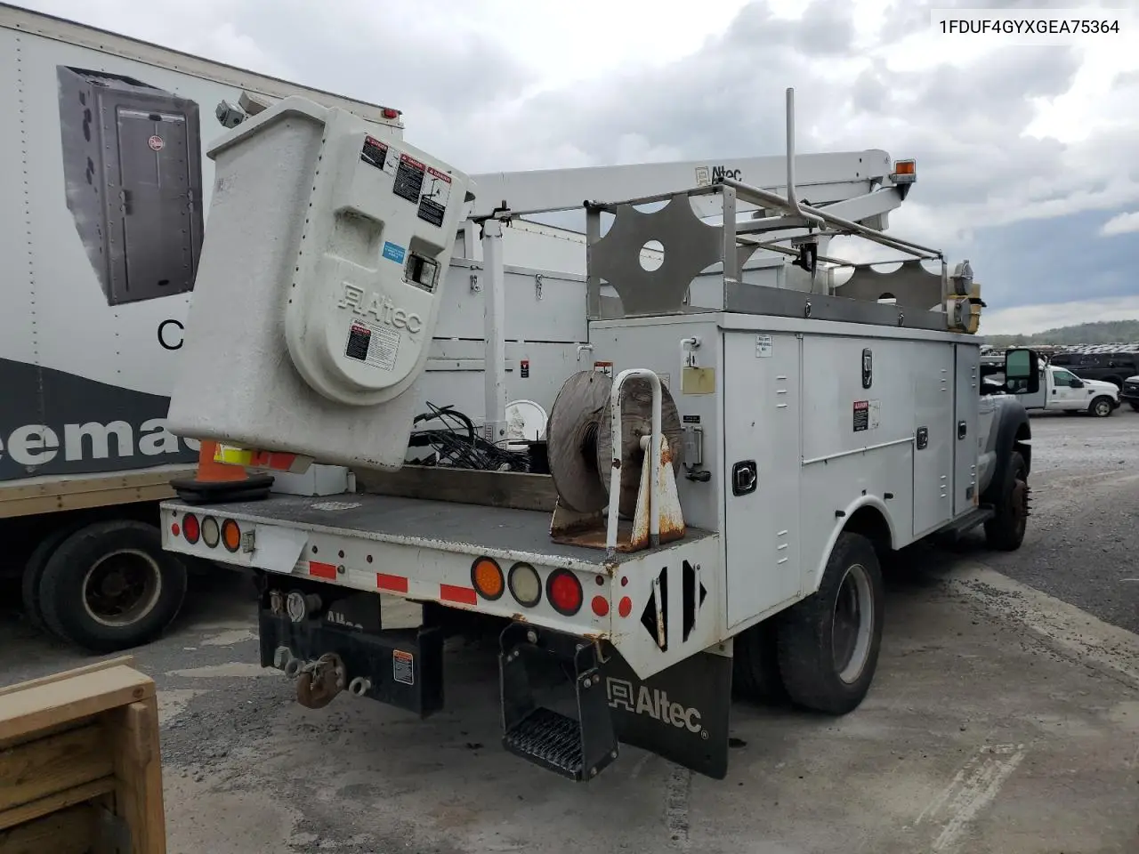 2016 Ford F450 Super Duty Bucket Truck VIN: 1FDUF4GYXGEA75364 Lot: 51278245