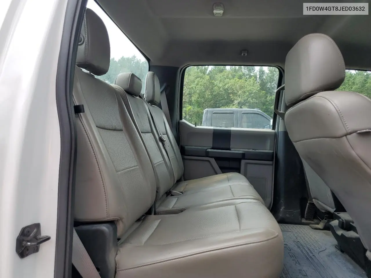 2018 Ford F450 Super Duty VIN: 1FD0W4GT8JED03632 Lot: 62152685