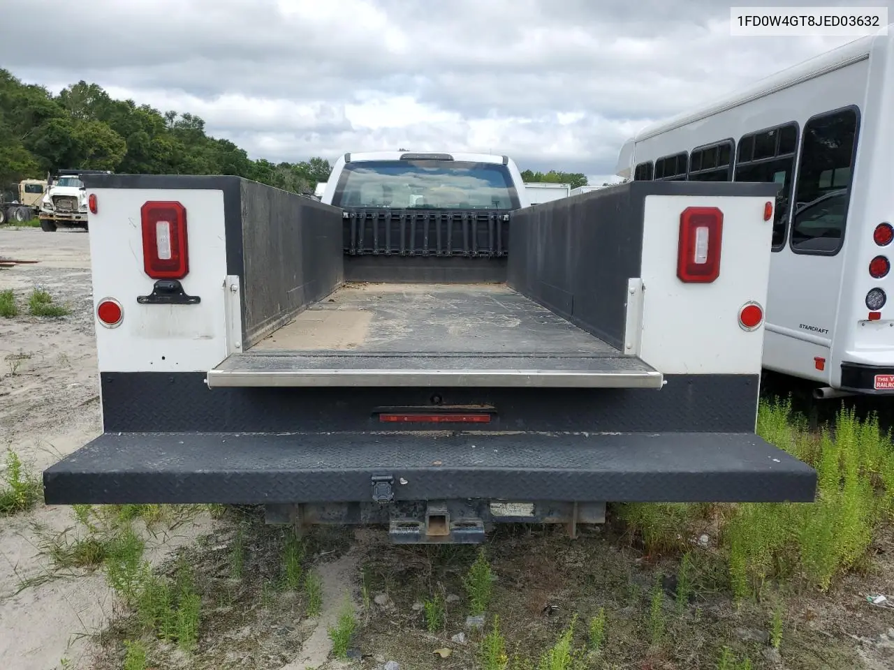 2018 Ford F450 Super Duty VIN: 1FD0W4GT8JED03632 Lot: 62152685