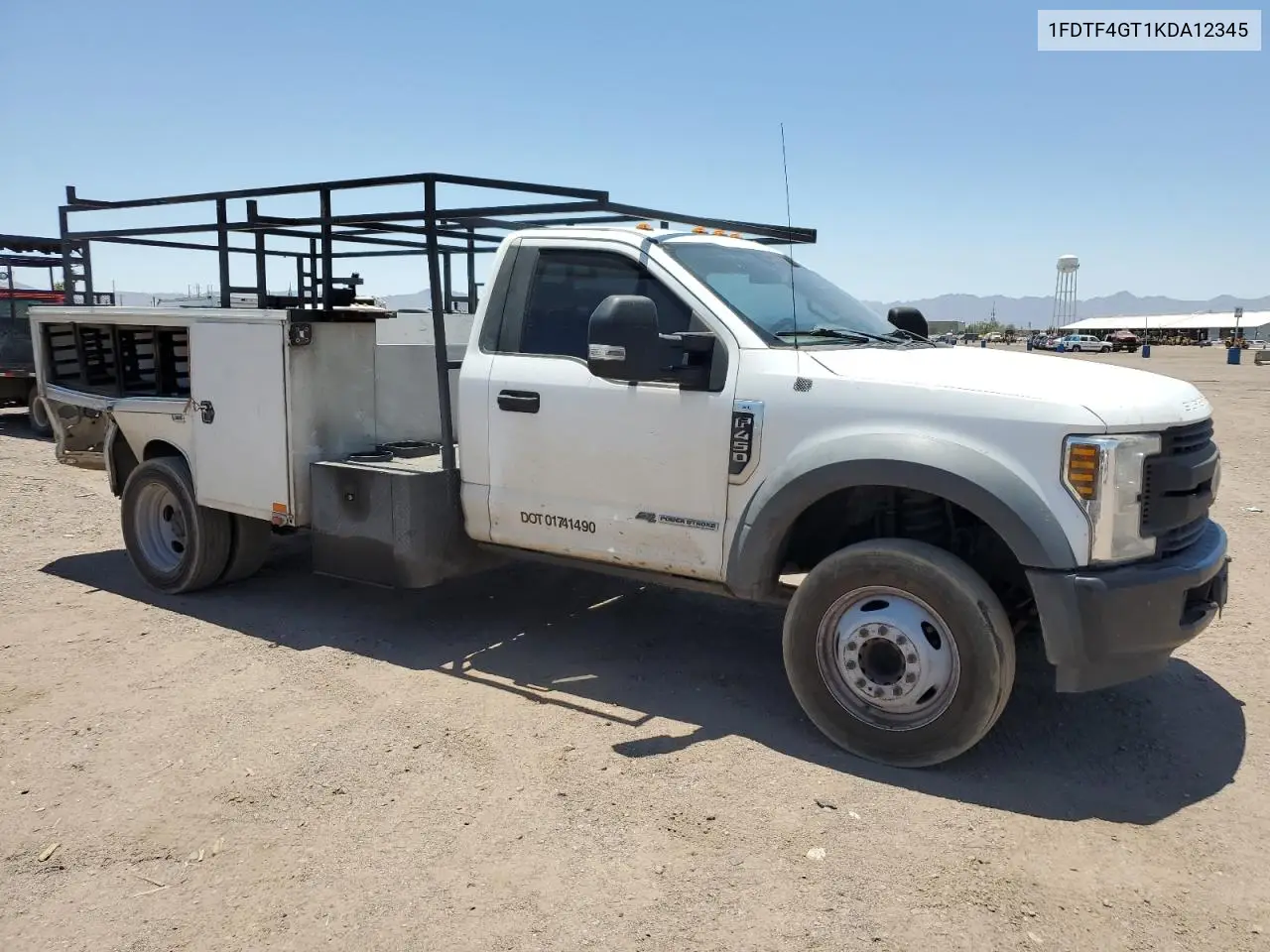2019 Ford F450 Super Duty VIN: 1FDTF4GT1KDA12345 Lot: 62136475