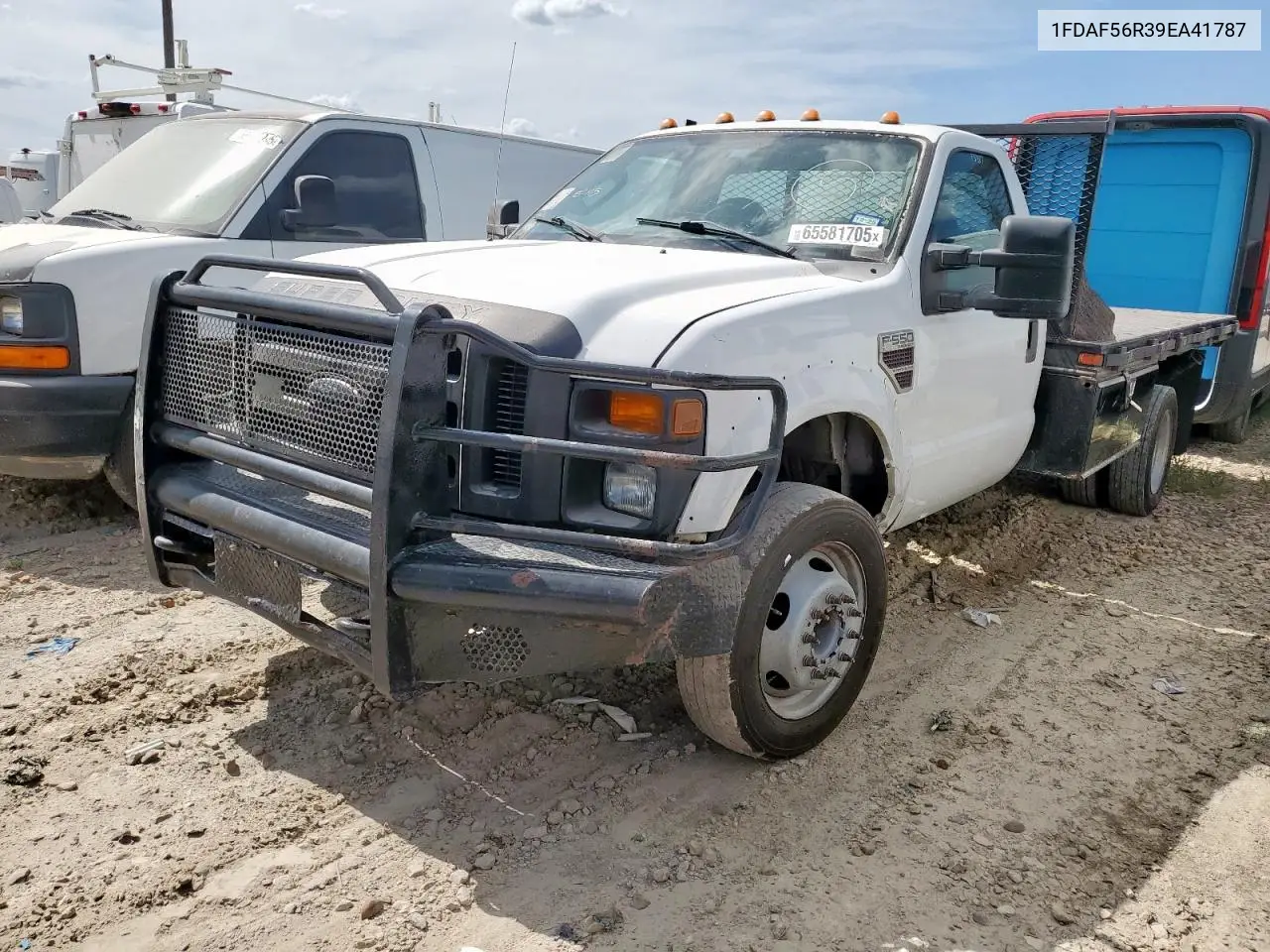 2009 Ford F550 Super Duty VIN: 1FDAF56R39EA41787 Lot: 65581705