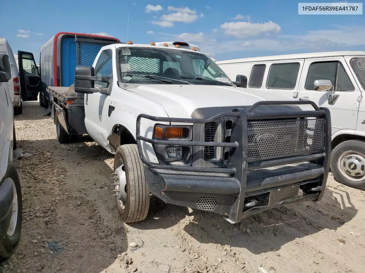 2009 Ford F550 Super Duty VIN: 1FDAF56R39EA41787 Lot: 65581705