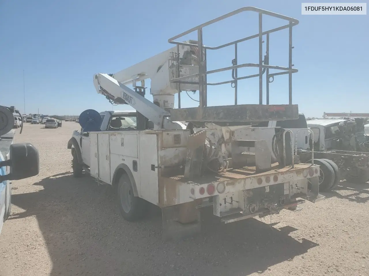 2019 Ford F550 Super Duty Service Truck VIN: 1FDUF5HY1KDA06081 Lot: 48731235