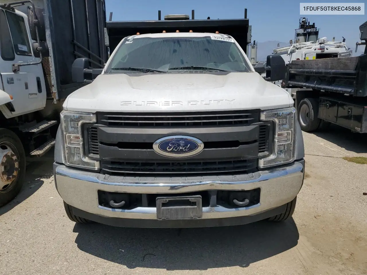 2019 Ford F550 Super Duty VIN: 1FDUF5GT8KEC45868 Lot: 62522305