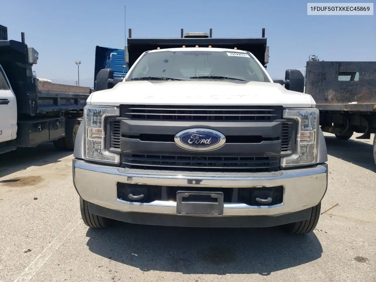 2019 Ford F550 Super Duty VIN: 1FDUF5GTXKEC45869 Lot: 62522335