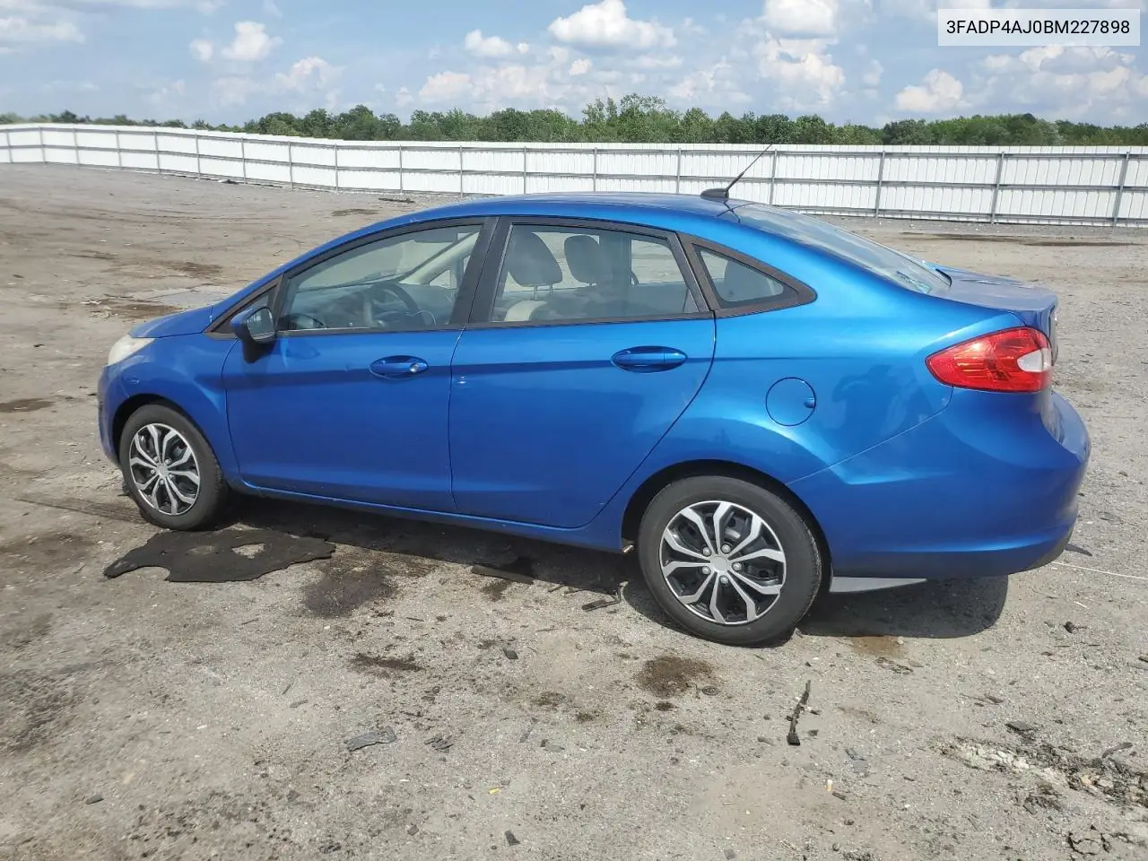 2011 Ford Fiesta S VIN: 3FADP4AJ0BM227898 Lot: 61448165