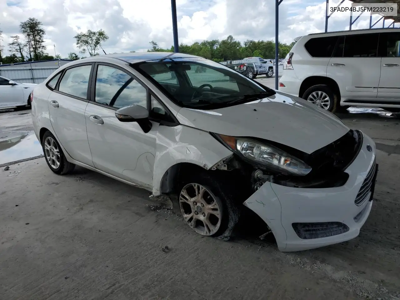 2015 Ford Fiesta Se VIN: 3FADP4BJ5FM223219 Lot: 56153805
