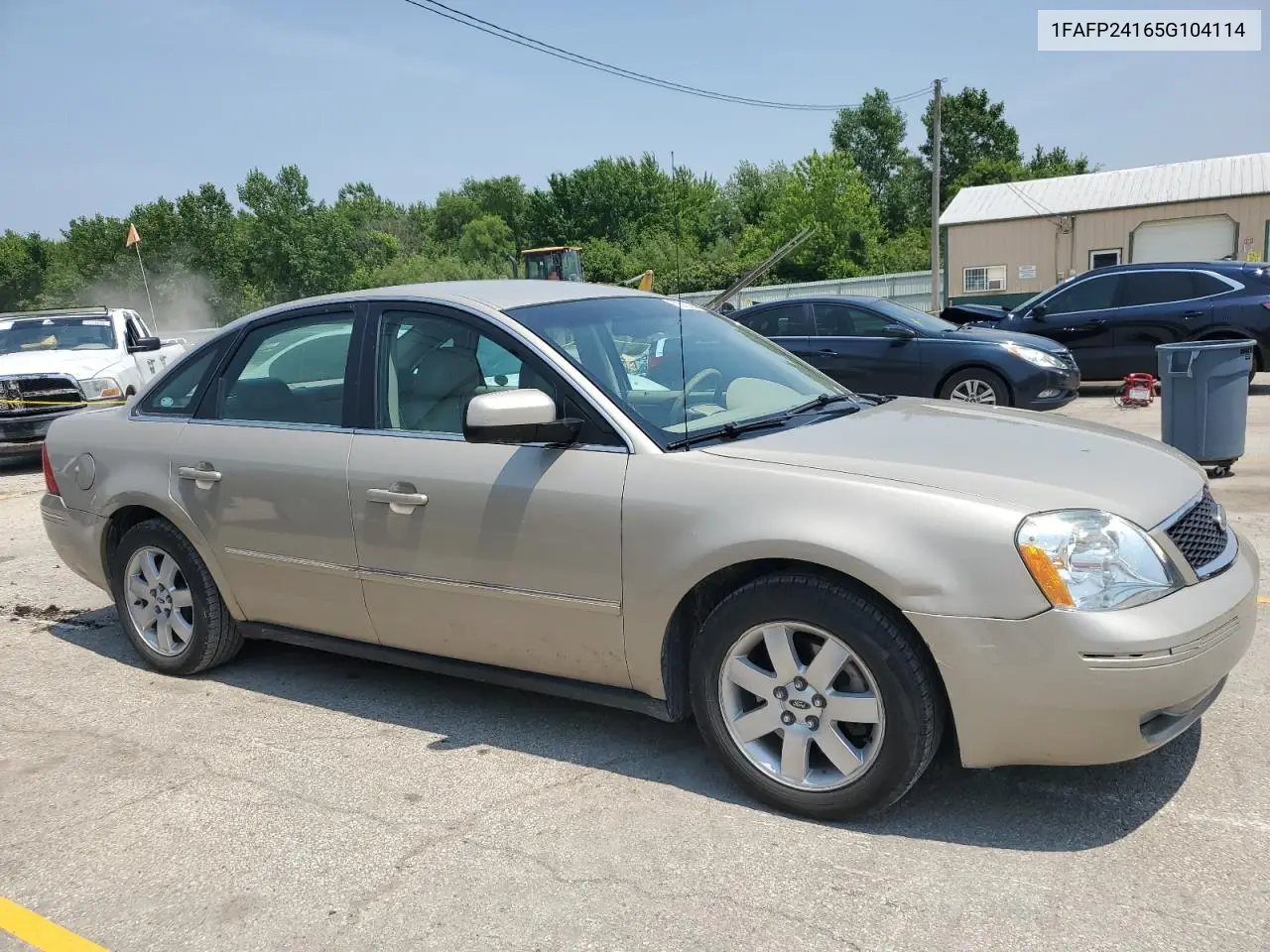 2005 Ford Five Hundred Sel VIN: 1FAFP24165G104114 Lot: 60530235