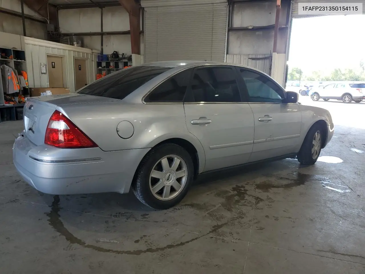 2005 Ford Five Hundred Se VIN: 1FAFP23135G154115 Lot: 61985465