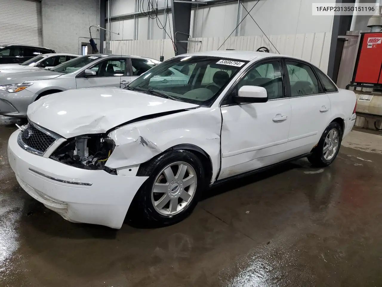 2005 Ford Five Hundred Se VIN: 1FAFP23135G151196 Lot: 83686794