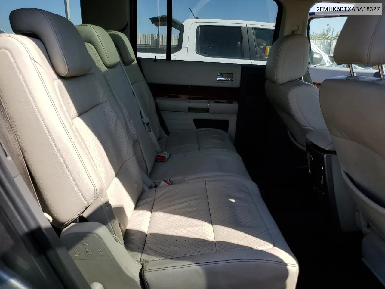 2010 Ford Flex Limited VIN: 2FMHK6DTXABA18327 Lot: 62023135
