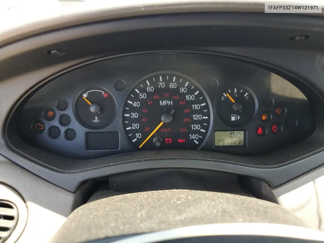 2004 Ford Focus Lx VIN: 1FAFP33Z14W121971 Lot: 63090405