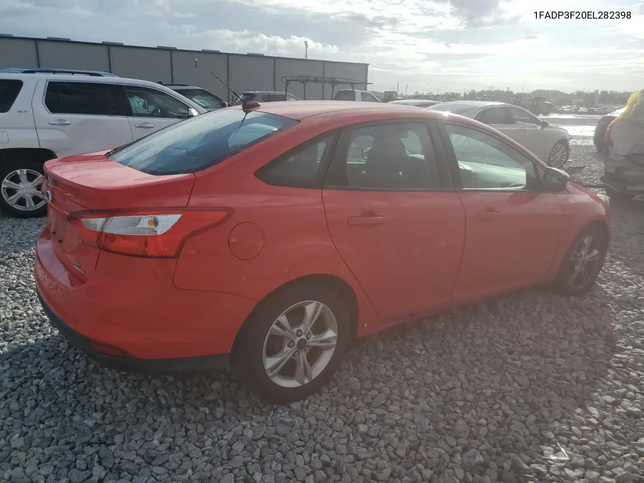 2014 Ford Focus Se VIN: 1FADP3F20EL282398 Lot: 62945845