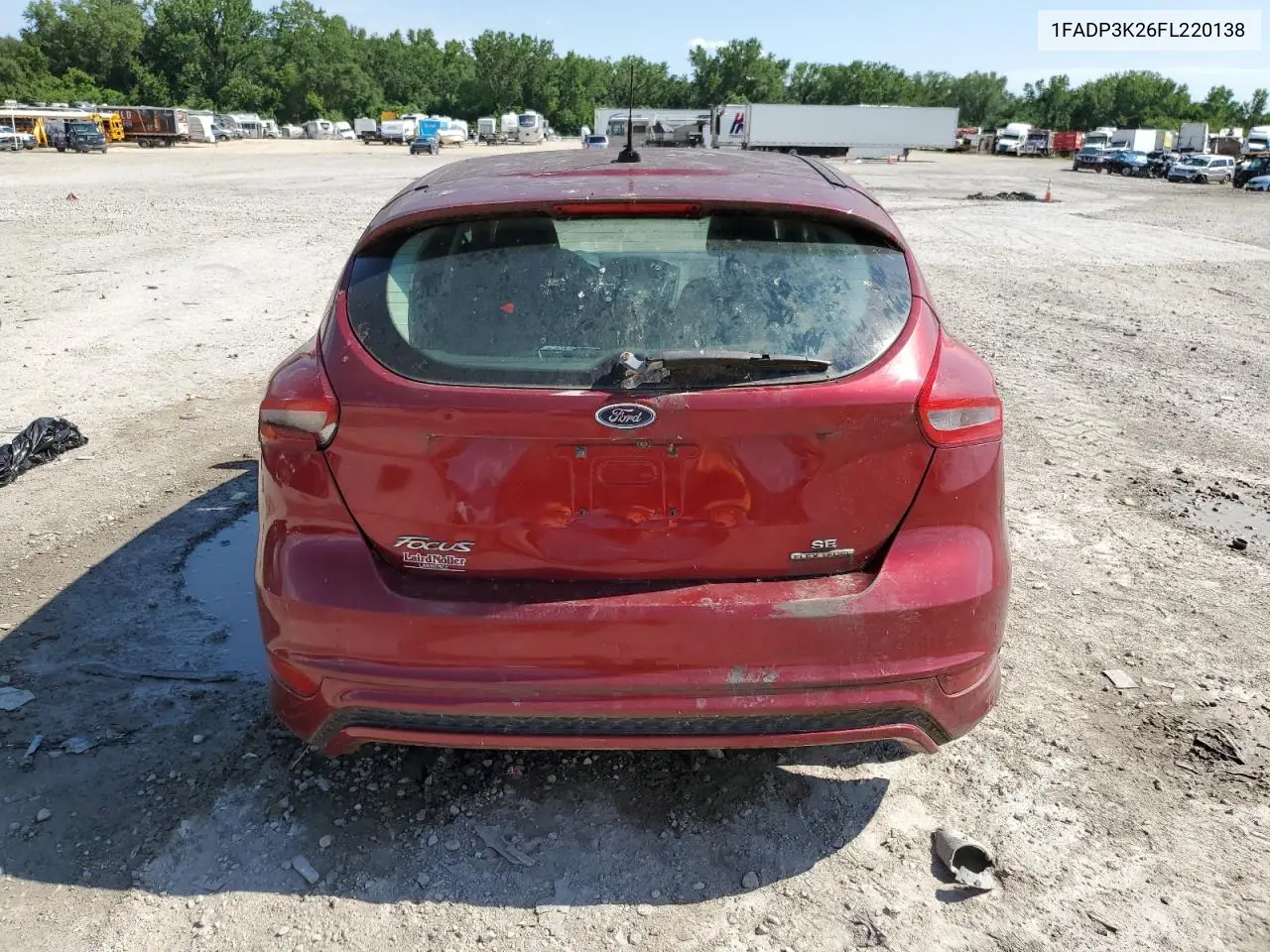 2015 Ford Focus Se VIN: 1FADP3K26FL220138 Lot: 62738495