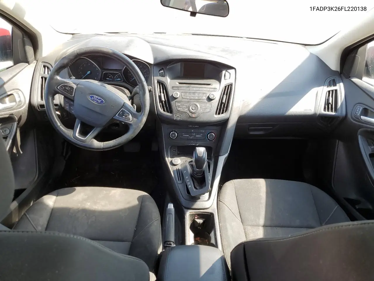 2015 Ford Focus Se VIN: 1FADP3K26FL220138 Lot: 62738495