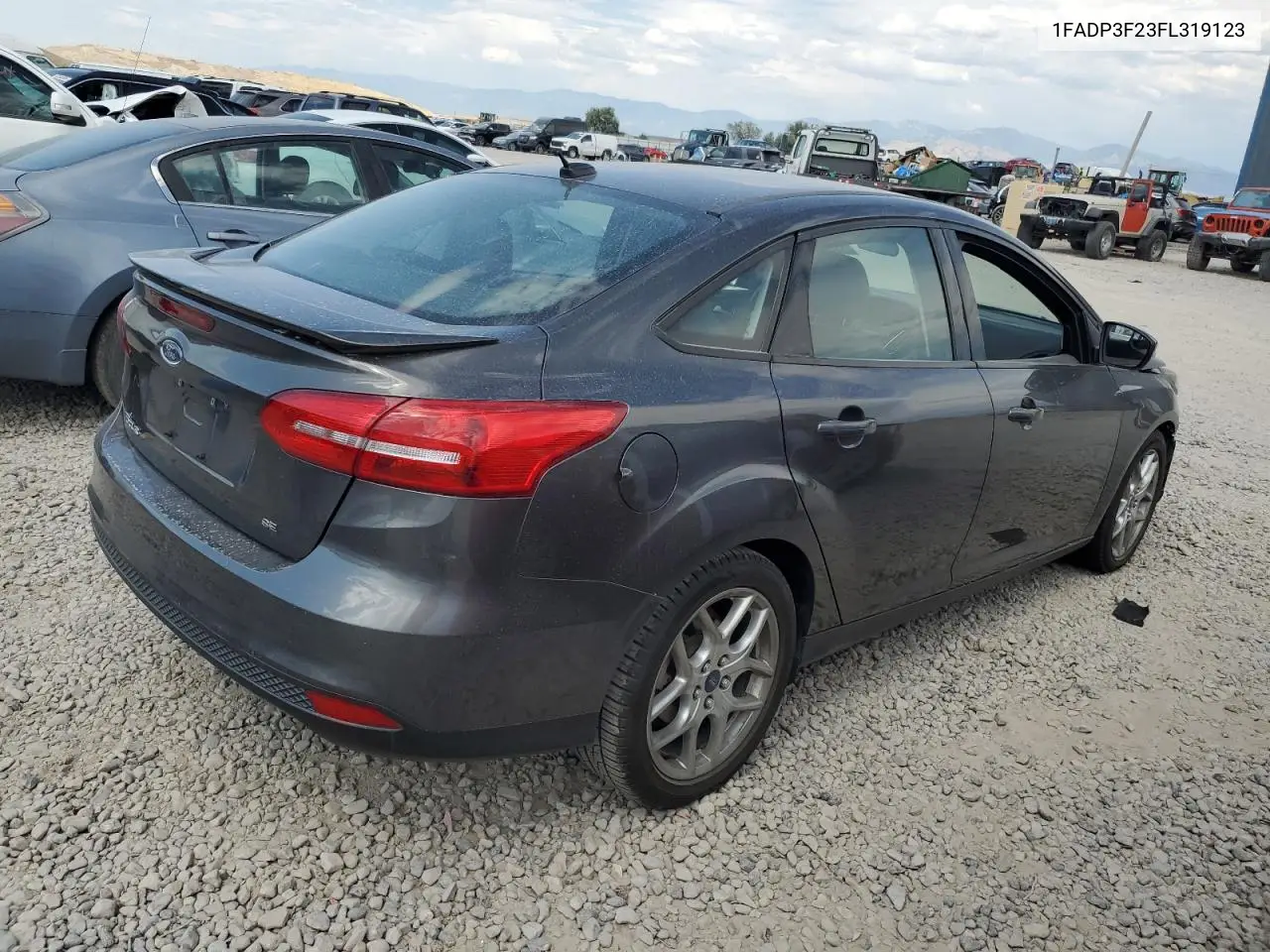 2015 Ford Focus Se VIN: 1FADP3F23FL319123 Lot: 63229995