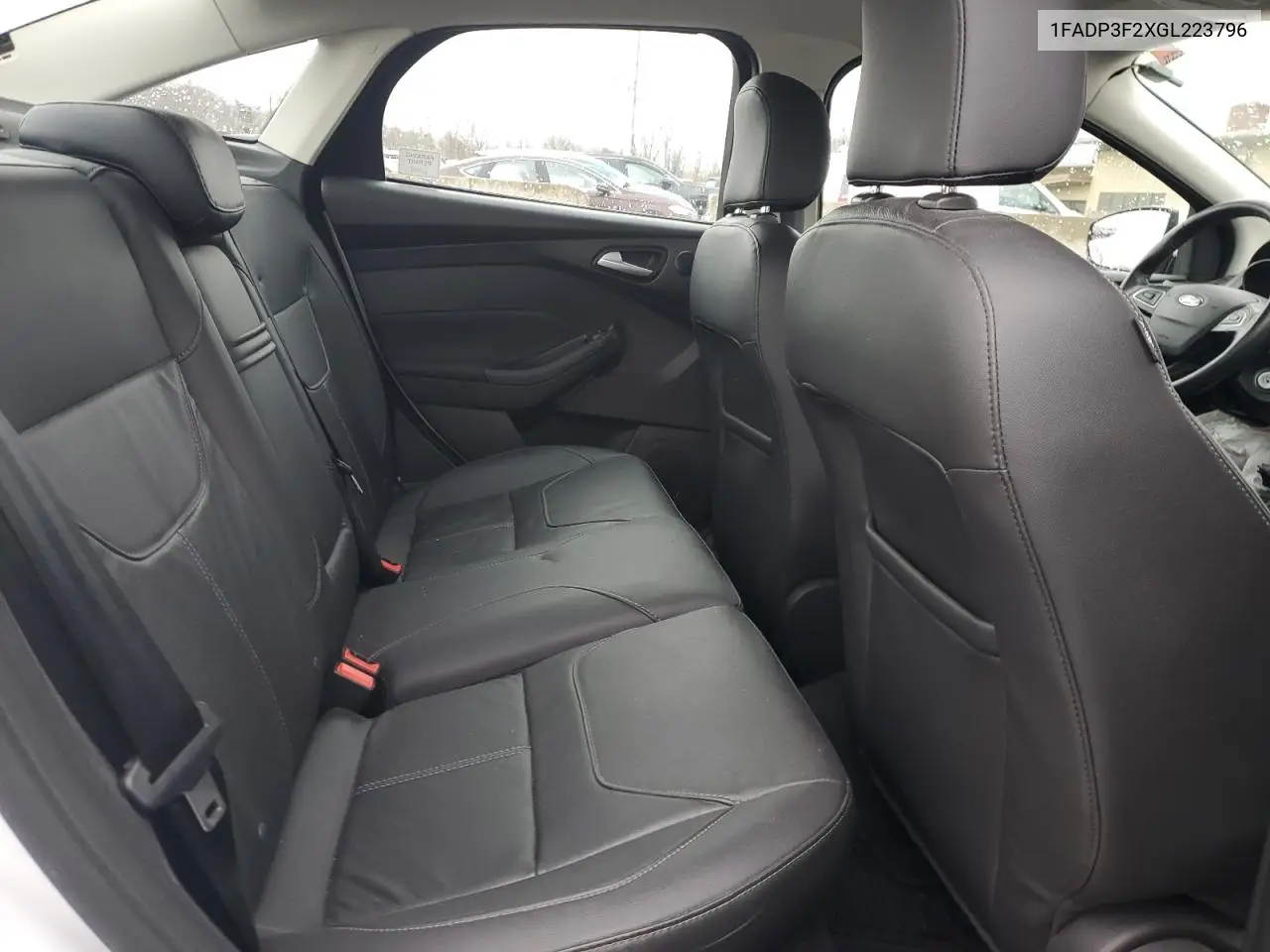 2016 Ford Focus Se VIN: 1FADP3F2XGL223796 Lot: 52567505