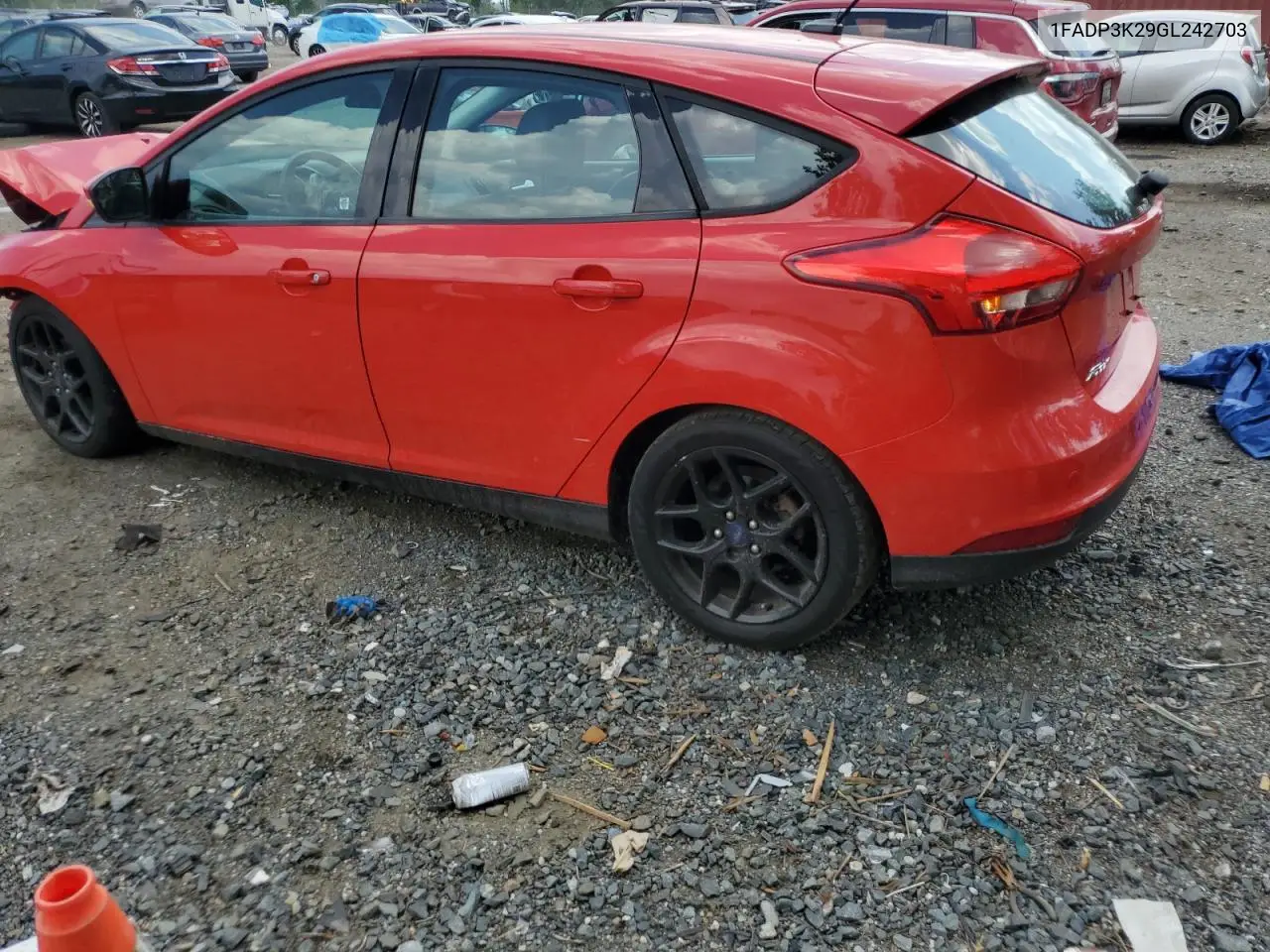 2016 Ford Focus Se VIN: 1FADP3K29GL242703 Lot: 62144195