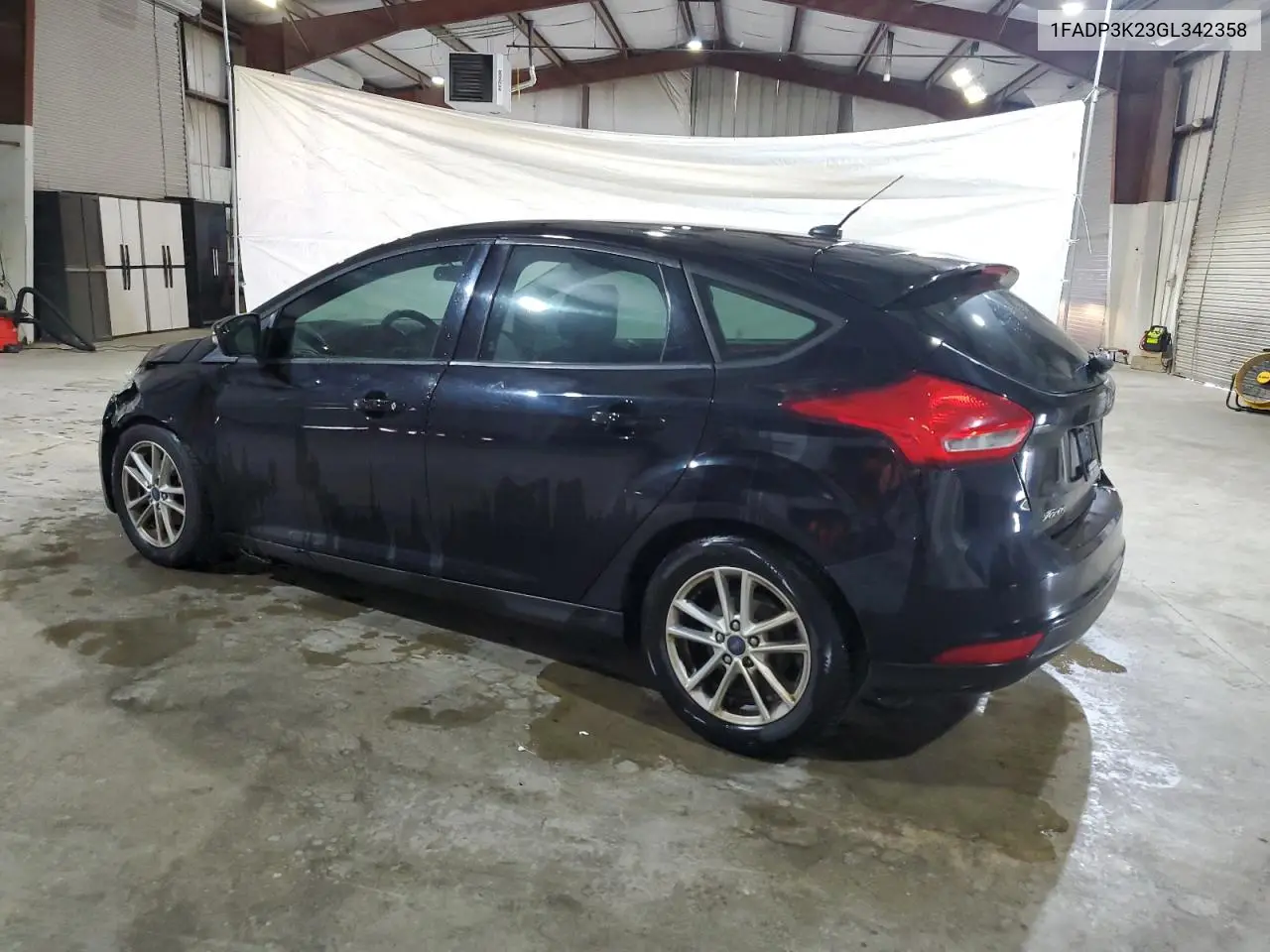 2016 Ford Focus Se VIN: 1FADP3K23GL342358 Lot: 63109915