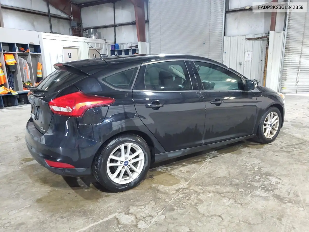2016 Ford Focus Se VIN: 1FADP3K23GL342358 Lot: 63109915