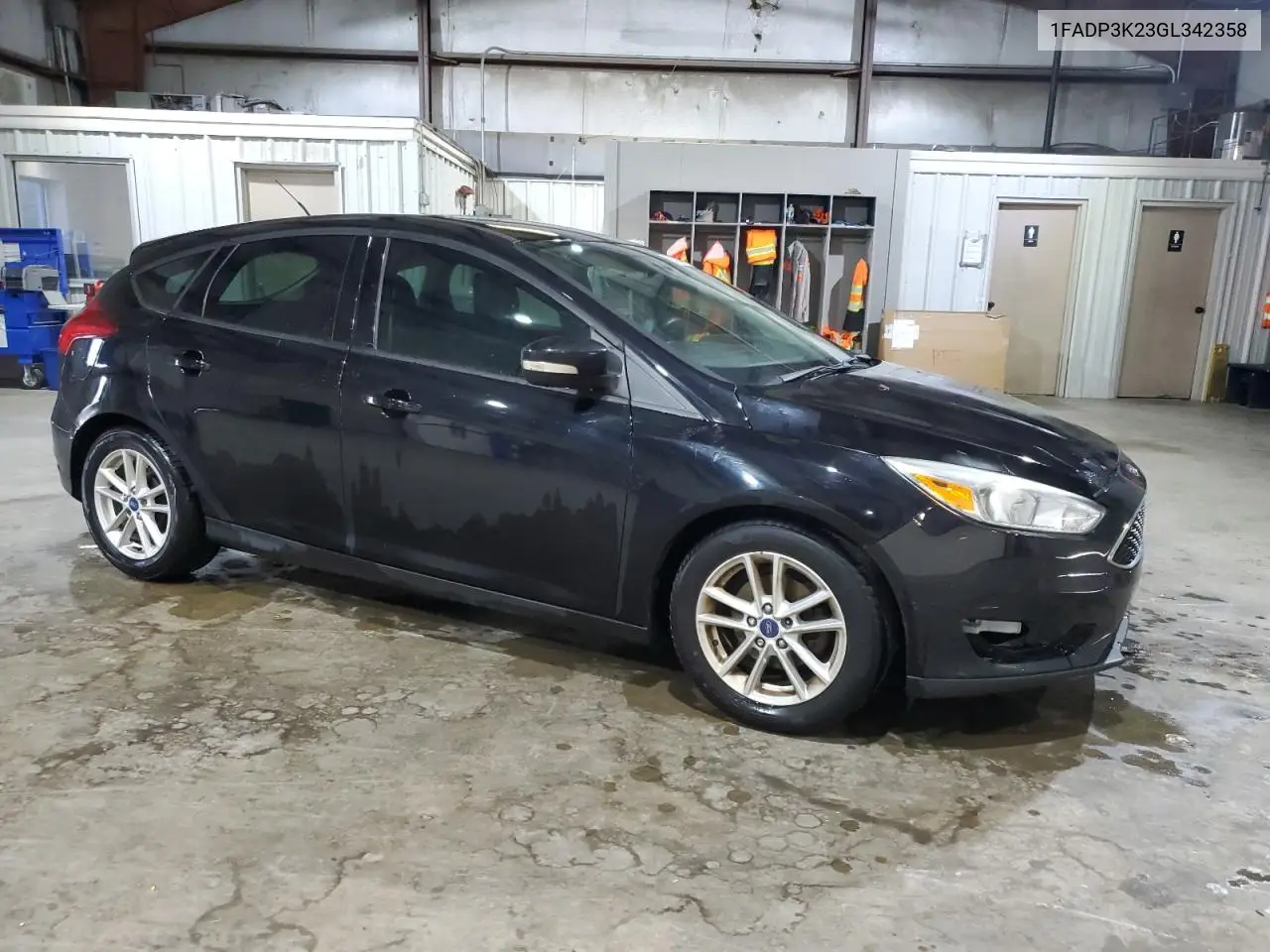 2016 Ford Focus Se VIN: 1FADP3K23GL342358 Lot: 63109915