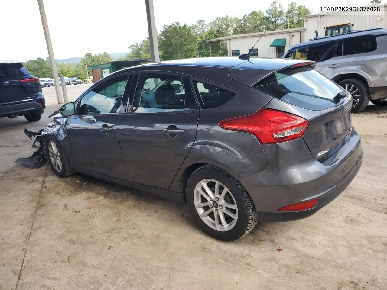 2016 Ford Focus Se VIN: 1FADP3K29GL376028 Lot: 63147275